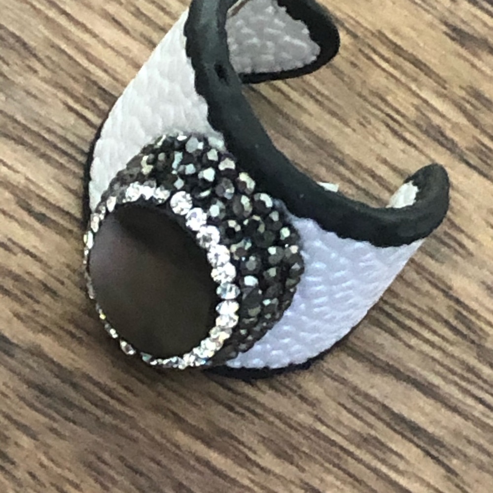 Abalone Leather ring - Picture 3 of 8